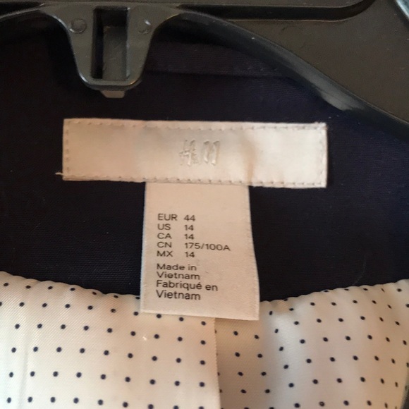 NWOT Navy Blazer🔥 - Picture 2 of 6